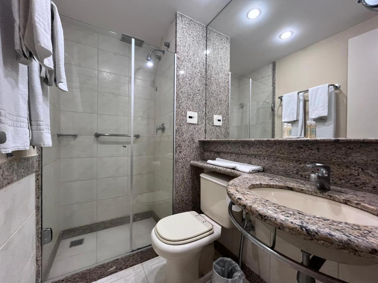 Lobie Barra Da Tijuca Mediterraneo Apartemen